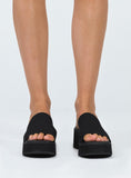 Llyge Therapy Nawty Sandals Black