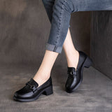 Llyge Spring 2022 New British Style Retro Thick-heeled Women's Shoes Round Toe Comfortable Mid-heel Single Shoes Fashion Metal Loafers