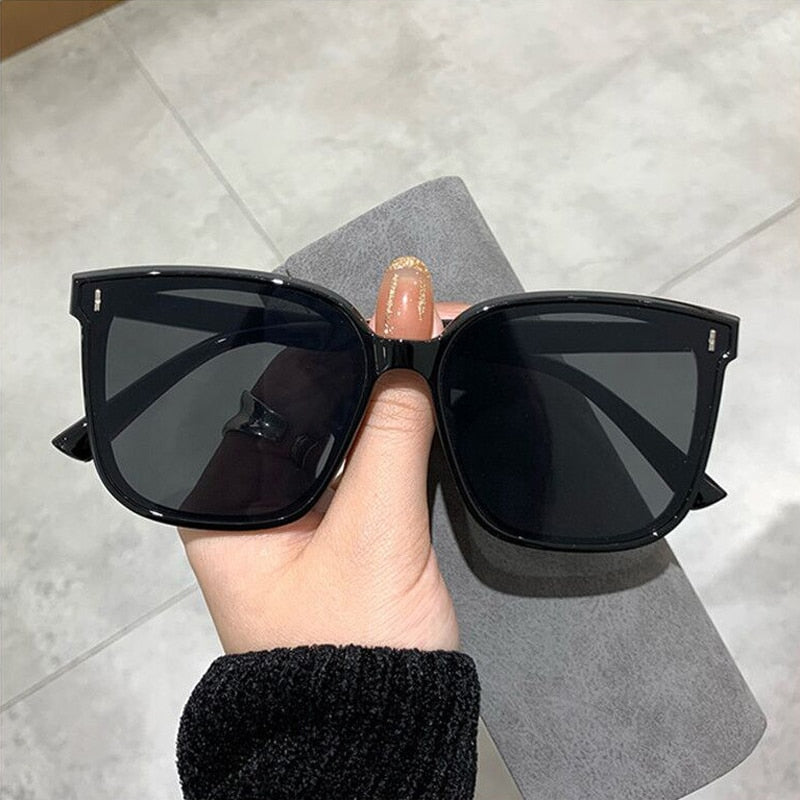 LLYGE Fashion Square Sunglasses Women Designer Luxury Cat Eye Sun Glasses Female Classic Vintage UV400 Outdoor Oculos De Sol