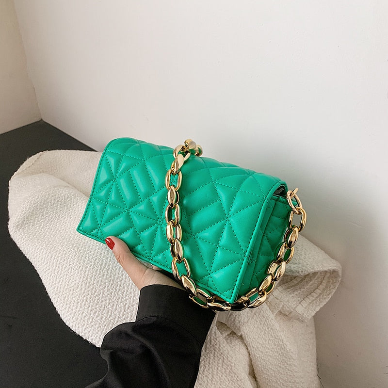 Llyge  Graduation party  Designer Branded Solid Color Thick Chain Quilted Shoulder Bags for Women 2022 Summer New Fashion Purses and Handbag Clutch Flap