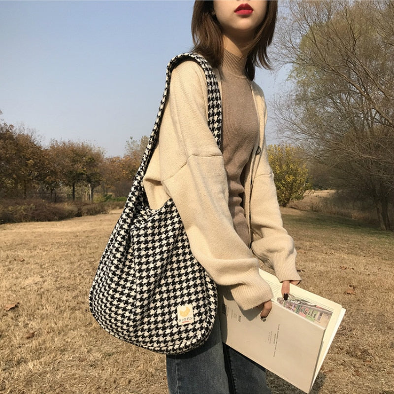 Llyge Retro Crossbody Bags for Women 2023  New Plaid Wool Shopping Bag Ladies Large Capacity Open Handbags Luxury Designer Shoulder Bag