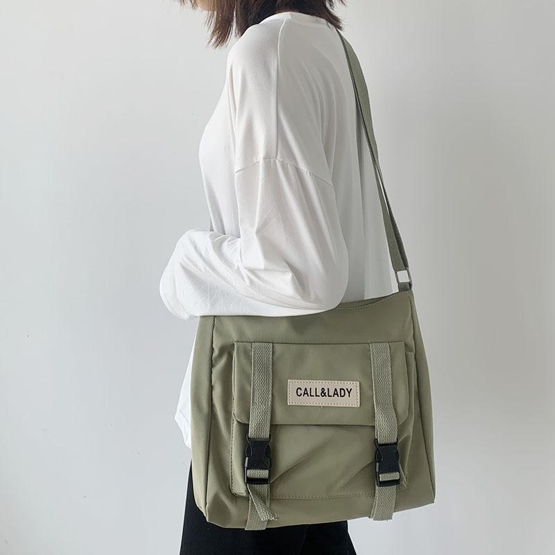 Fashion Classic Simple Messenger Bag Women's South Korea Chic Postman Bag Lady Student Nylon Waterproof Canvas Schoolbag 1120