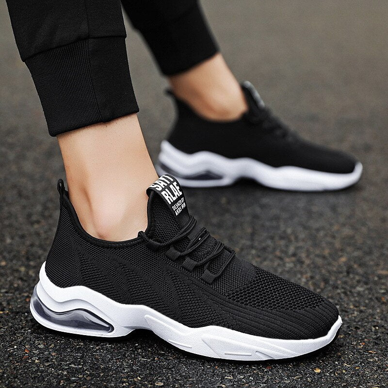 Llyge 2022  Men Running Shoes Cusion Lace-up Athletic Trainers Sports Shoes Outdoor Walking Sneakers Male Breathable Mesh Damping Shoes