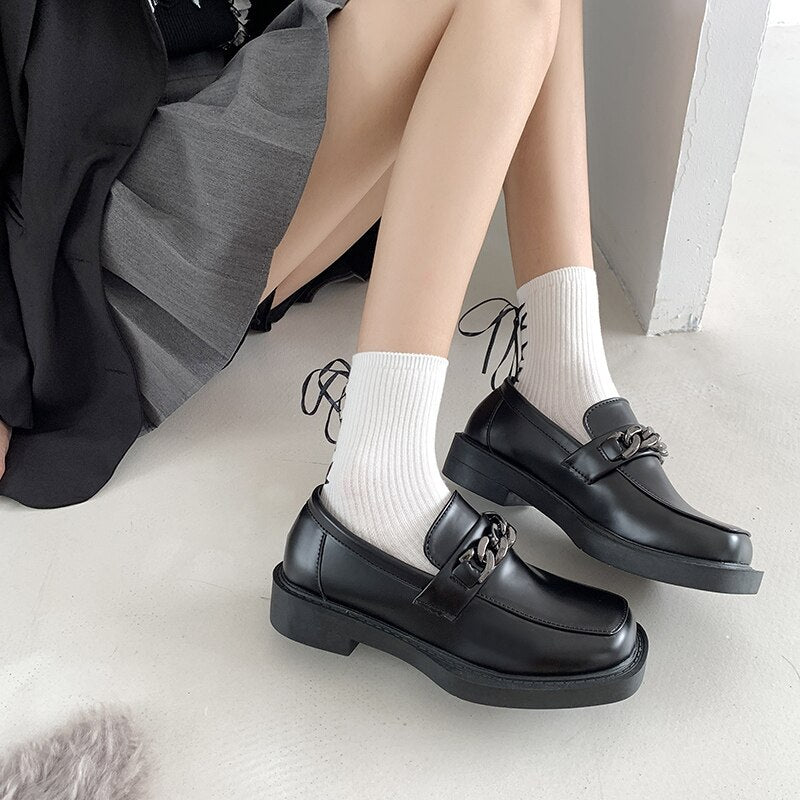 Slip On Boat Shoes 2022 New Black Platform Flats Shoes Women Loafers Spring  Office Metal Chain Designer Casual Leather Oxfords