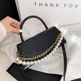 Llyge  Graduation party  Crocodile Pattern Female Pearl Chain Handbag Triangle Cover Single Shoulder Messenger Bag New Trendy Luxury for Women Clutch Bag