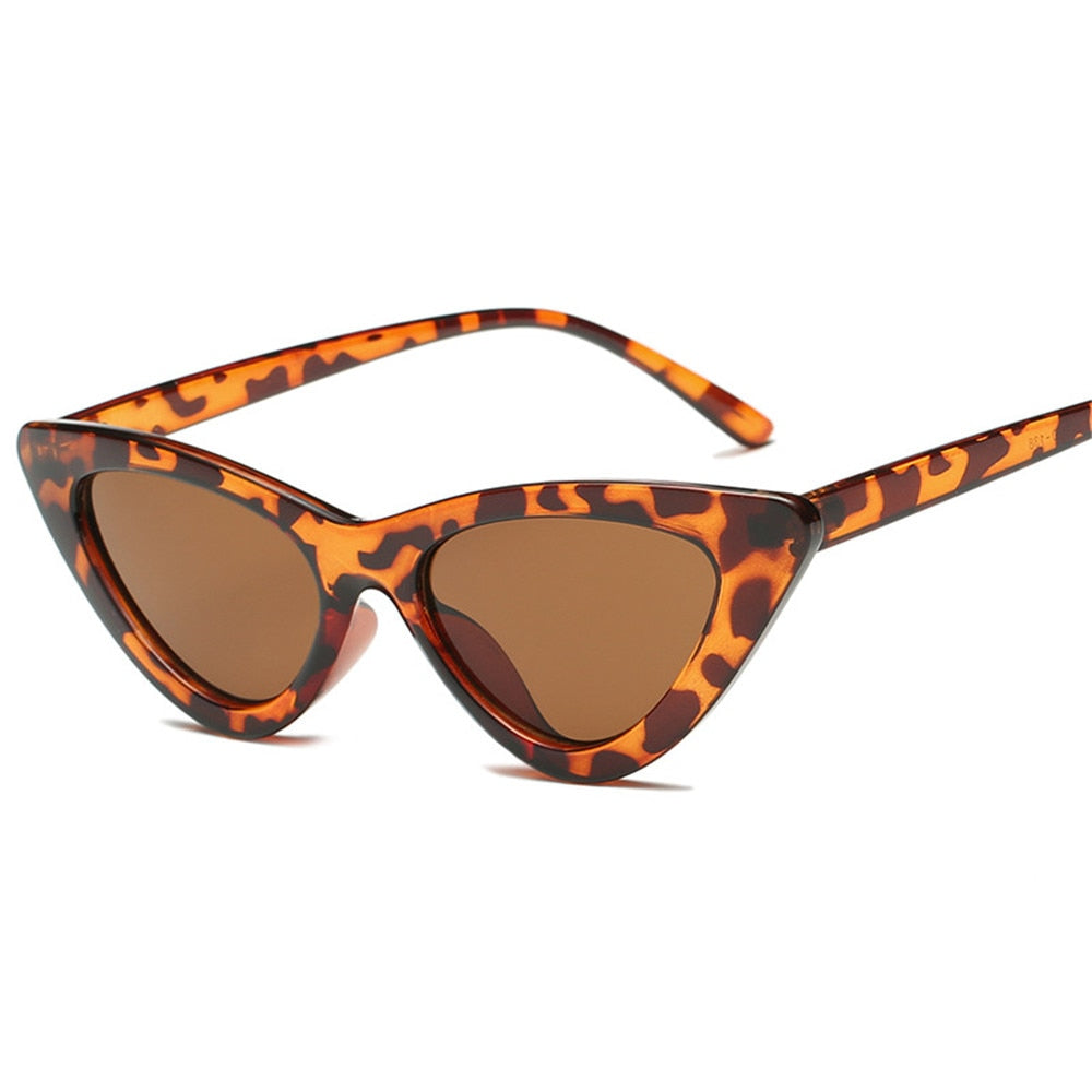 Llyge 2023 Fashion Sunglasses Woman Brand Designer Vintage Retro Triangular Cat Eye Glasses Oculos De Sol Transparent Ocean Uv400