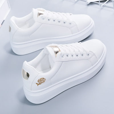 Llyge 2023 Women Casual Shoes New Spring Women Shoes Fashion Embroidered White Sneakers Breathable Flower Lace-Up Women Sneakers
