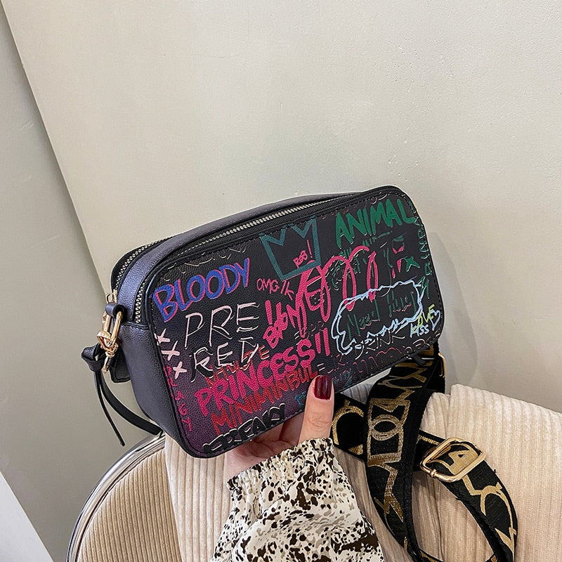 Llyge  Graduation party  с доставкой Graffiti Design Small PU Leather Crossbody Shoulder Bags for Women 2023 Lady Trendy Travel Branded Handbags Purses