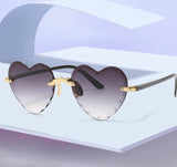 LLYGE 2023 Fashion Heart Shape Women Sunglasses Brand Designer Lovely Rimless Sun Glasses For Female Vintage Pink Ladies Shades