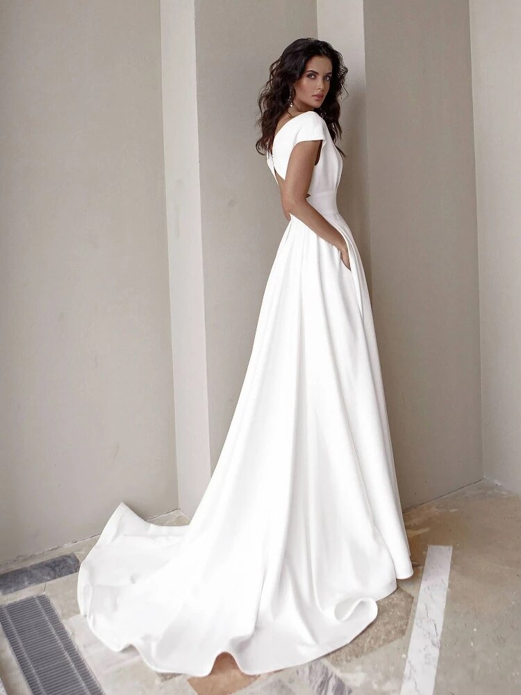 llyge Women's Dresses Sexy V-neck Side Slit Backless White Long Skirt Wedding Banquet Bridesmaid Dress Evening Gown